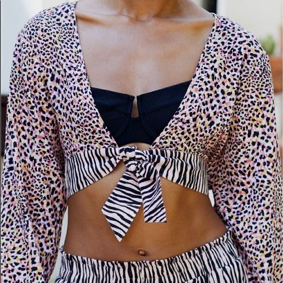 Sanctuary for Anthropologie Leopard Print Front Tie Crop Top‎ - Picture 1 of 6